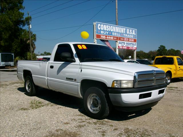 2000 Dodge Ram Pickup Base