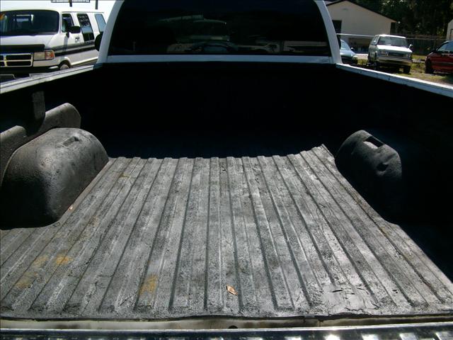 2000 Dodge Ram Pickup Base