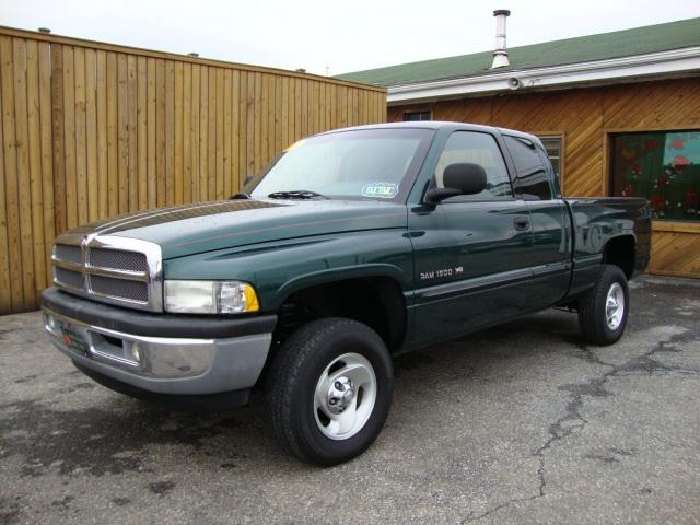 2000 Dodge Ram Pickup SLT