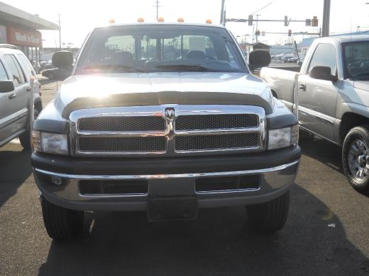 2000 Dodge Ram Pickup Ultimate 2WD 7-pass