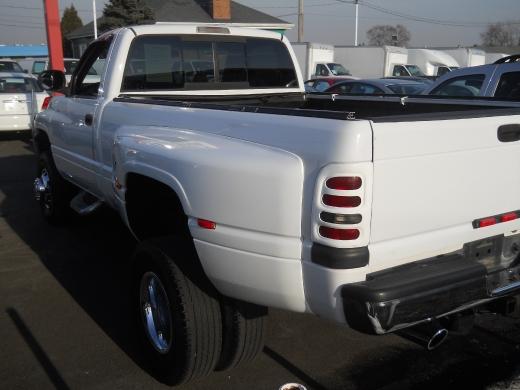 2000 Dodge Ram Pickup Ultimate 2WD 7-pass