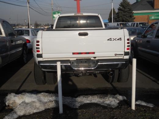 2000 Dodge Ram Pickup Ultimate 2WD 7-pass