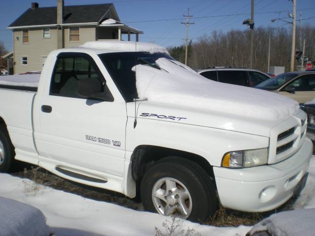 2000 Dodge Ram Pickup Base