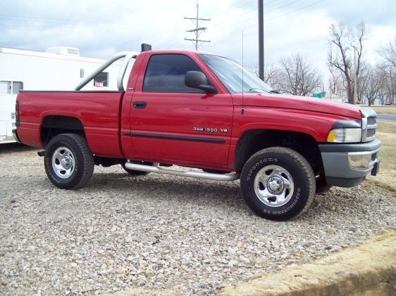 2000 Dodge Ram Pickup Base