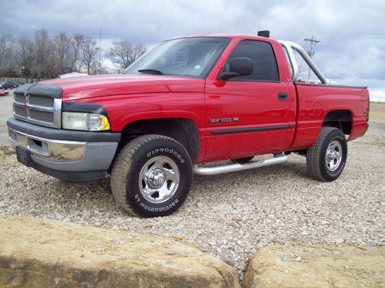 2000 Dodge Ram Pickup Base