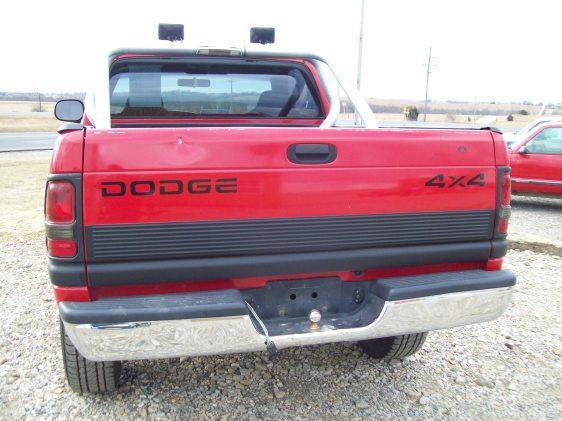 2000 Dodge Ram Pickup Base