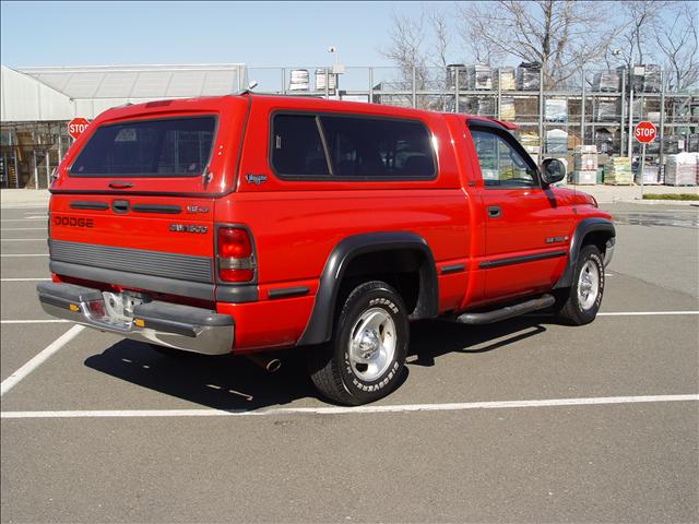 2000 Dodge Ram Pickup Base