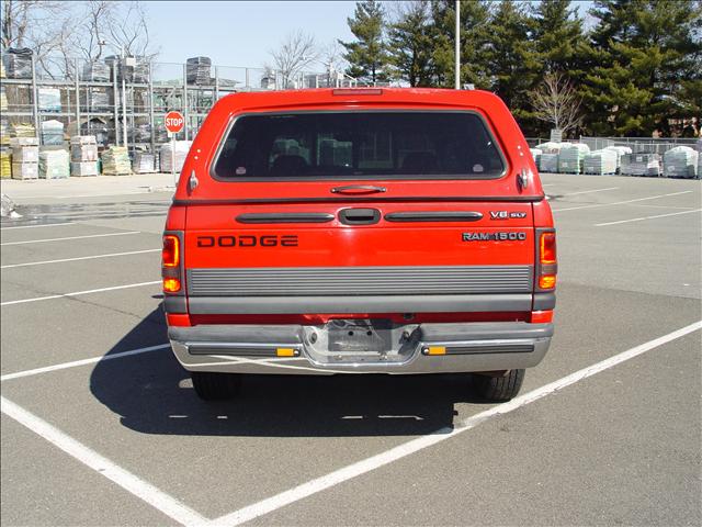 2000 Dodge Ram Pickup Base