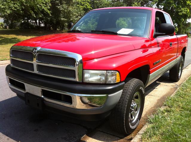 2001 Dodge Ram Pickup Base