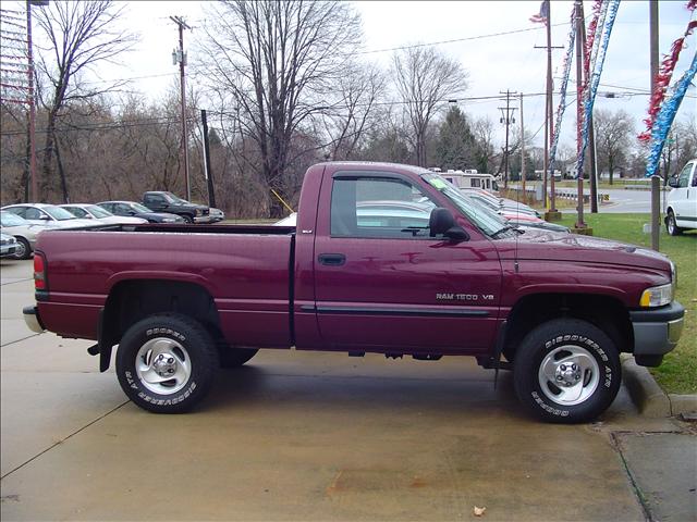 2001 Dodge Ram Pickup SLT