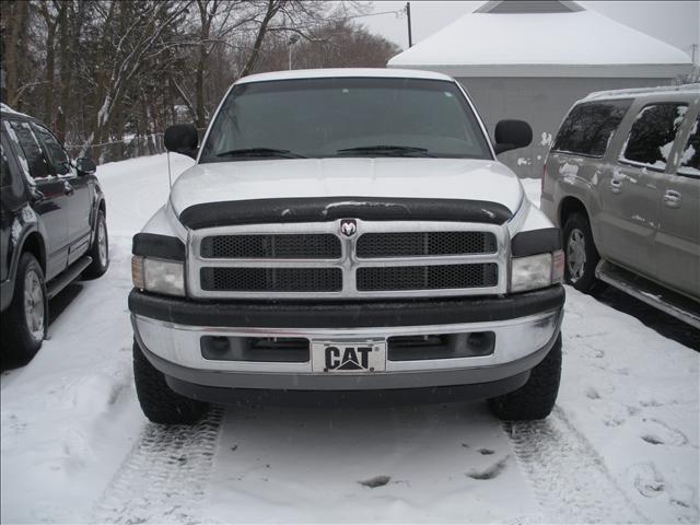 2001 Dodge Ram Pickup Base