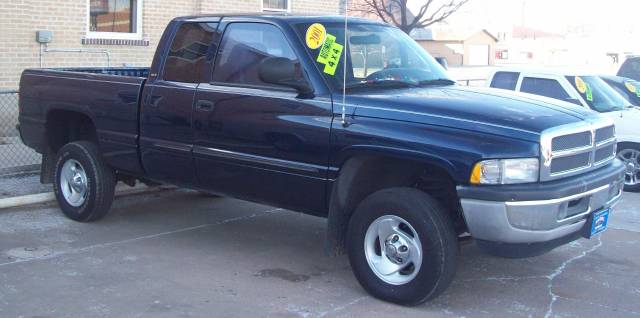 2001 Dodge Ram Pickup Base