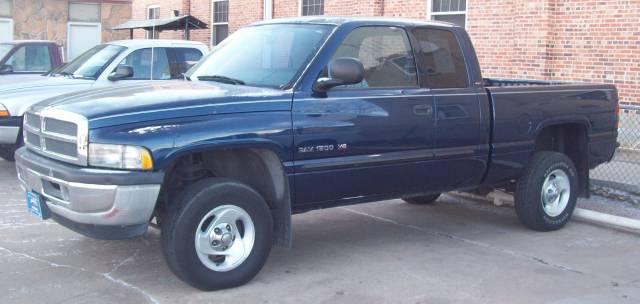 2001 Dodge Ram Pickup Base