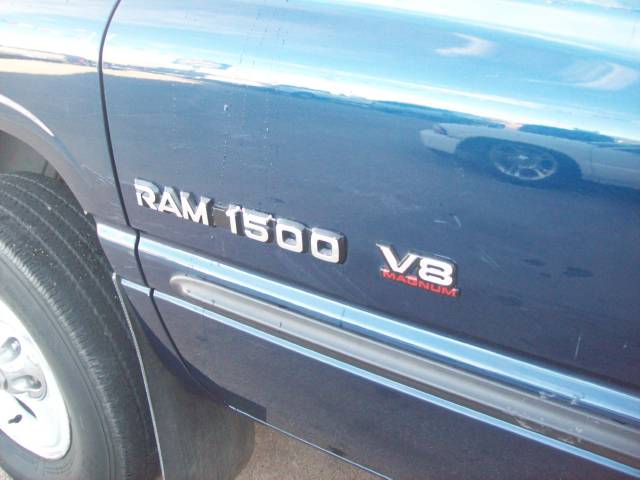 2001 Dodge Ram Pickup Base