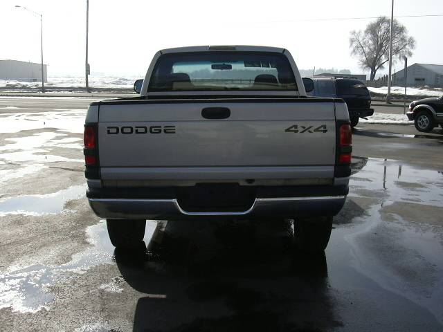 2001 Dodge Ram Pickup Base