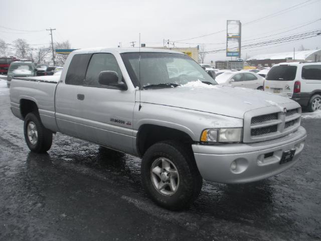 2001 Dodge Ram Pickup 1500 LT 4WD