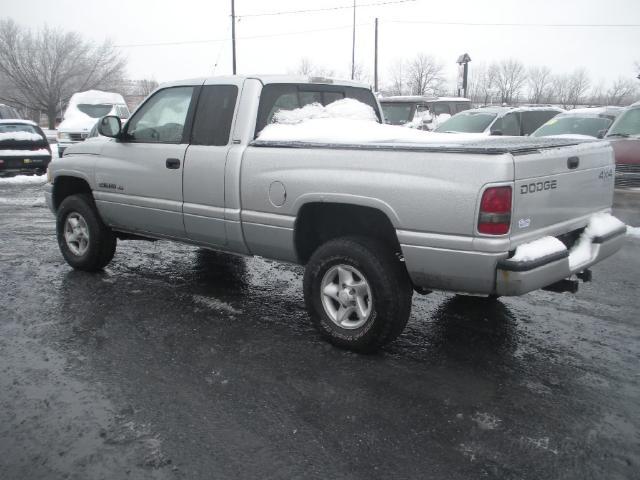 2001 Dodge Ram Pickup 1500 LT 4WD