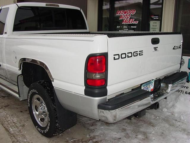 2001 Dodge Ram Pickup SLT