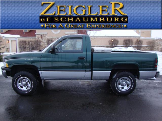 2001 Dodge Ram Pickup Reg Cab 135 WB HD 4WD