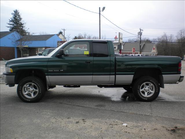 2001 Dodge Ram Pickup 1500 LT 4WD