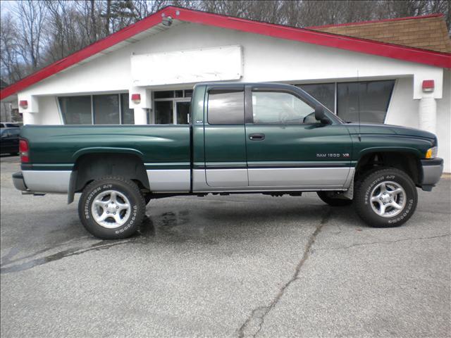 2001 Dodge Ram Pickup 1500 LT 4WD