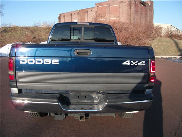 2001 Dodge Ram Pickup Base