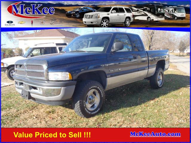 2001 Dodge Ram Pickup 2dr Reg Cab 120.5 WB ST