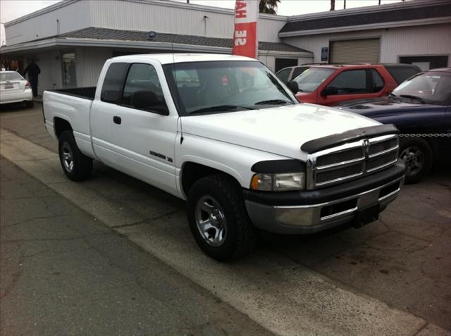 2001 Dodge Ram Pickup Base