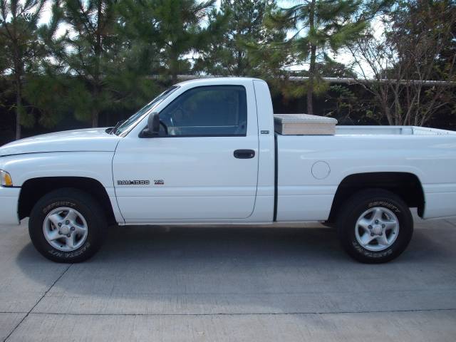 2001 Dodge Ram Pickup Water Truck