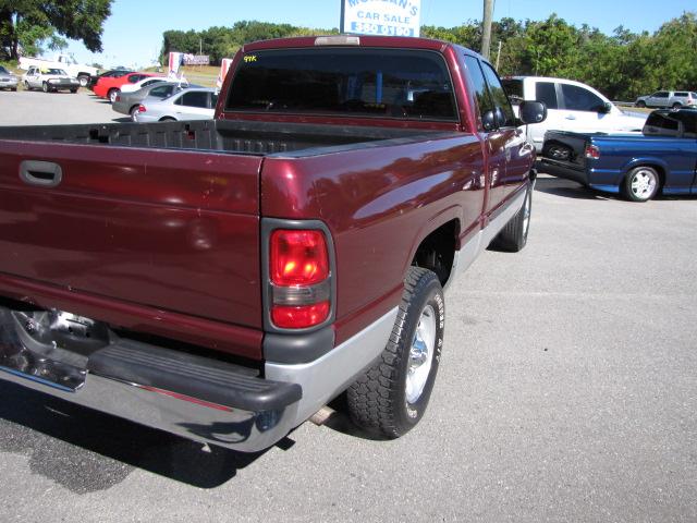 2001 Dodge Ram Pickup Base