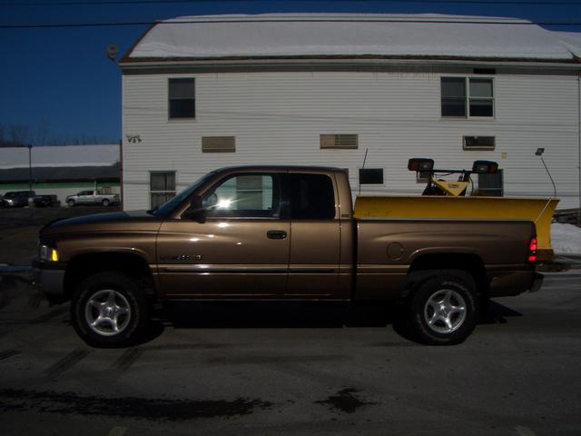 2001 Dodge Ram Pickup 1500 LT 4WD