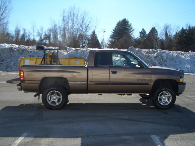 2001 Dodge Ram Pickup 1500 LT 4WD