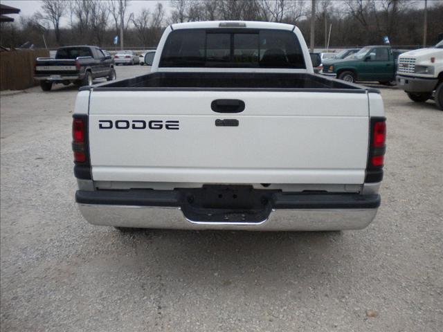 2001 Dodge Ram Pickup Base