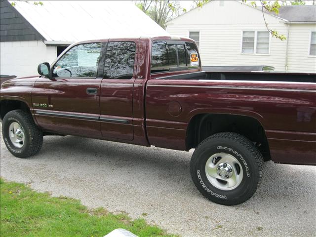 2001 Dodge Ram Pickup Base --gps Navigation