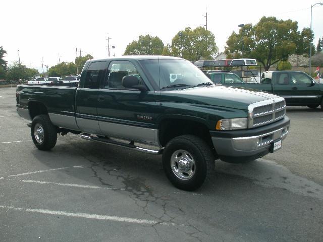 2001 Dodge Ram Pickup Crew Cab Standard Box 4-wheel Drive LTZ