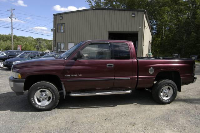 2001 Dodge Ram Pickup Crew Cab Standard Box 4-wheel Drive LTZ