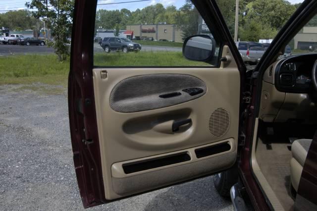 2001 Dodge Ram Pickup Crew Cab Standard Box 4-wheel Drive LTZ