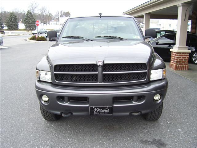 2001 Dodge Ram Pickup T Chairs