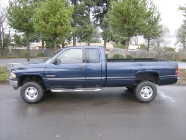 2001 Dodge Ram Pickup SLT