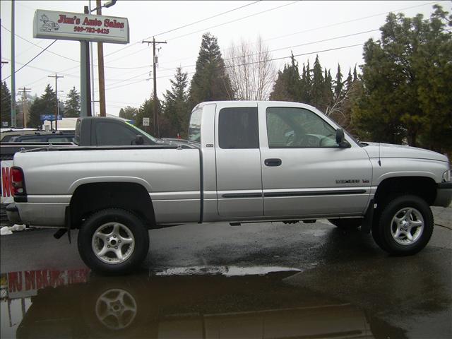 2001 Dodge Ram Pickup Crew Cab Standard Box 4-wheel Drive LTZ