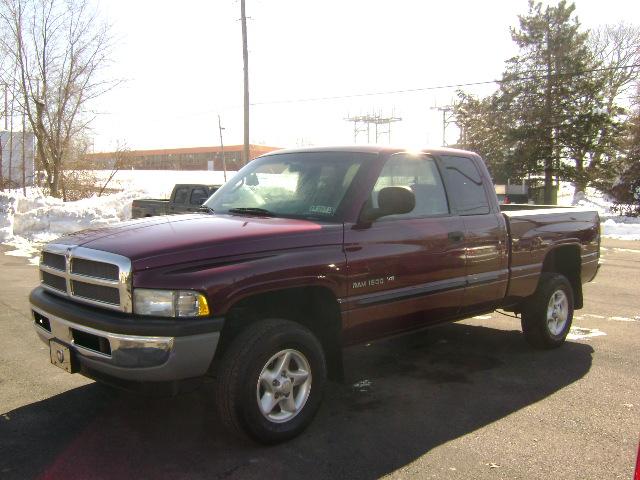 2001 Dodge Ram Pickup Base