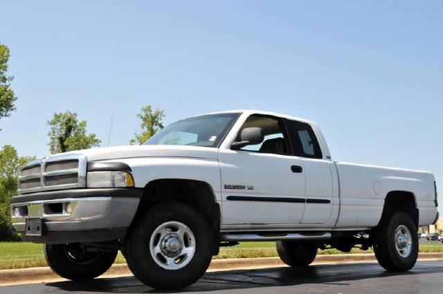 2001 Dodge Ram Pickup Base