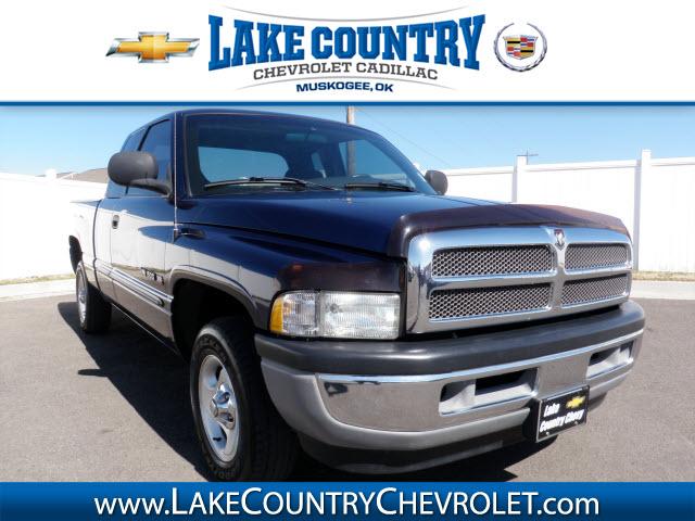 2001 Dodge Ram Pickup SLT