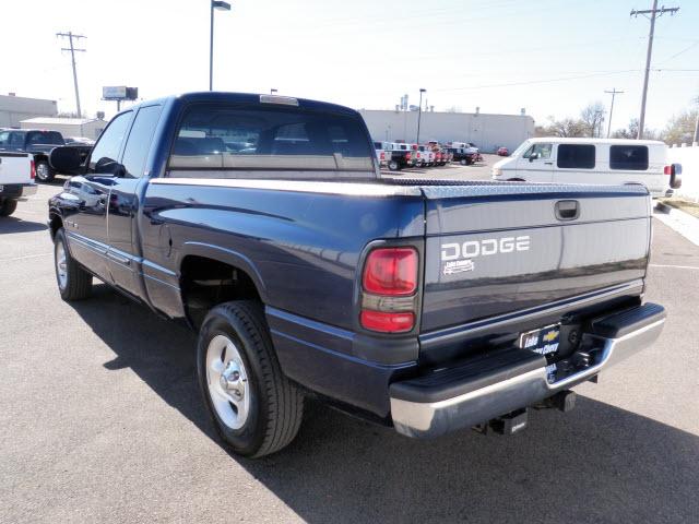 2001 Dodge Ram Pickup SLT