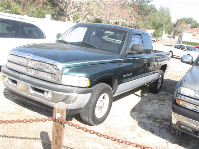 2001 Dodge Ram Pickup Base