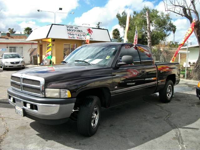 2001 Dodge Ram Pickup Base