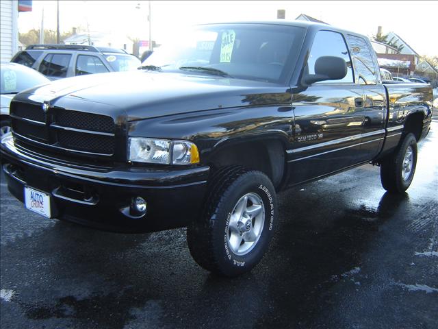 2001 Dodge Ram Pickup Base