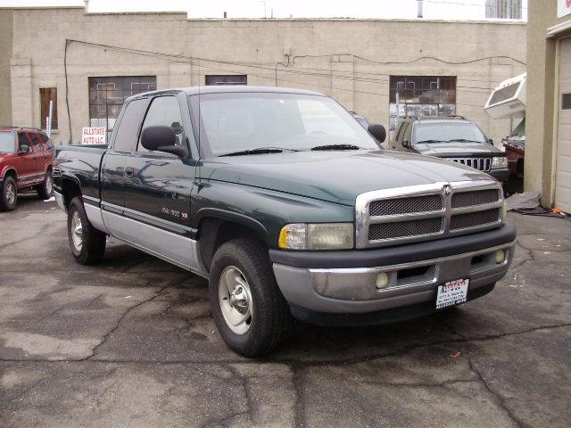 2001 Dodge Ram Pickup Base