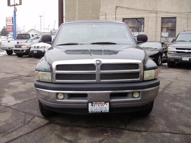 2001 Dodge Ram Pickup Base