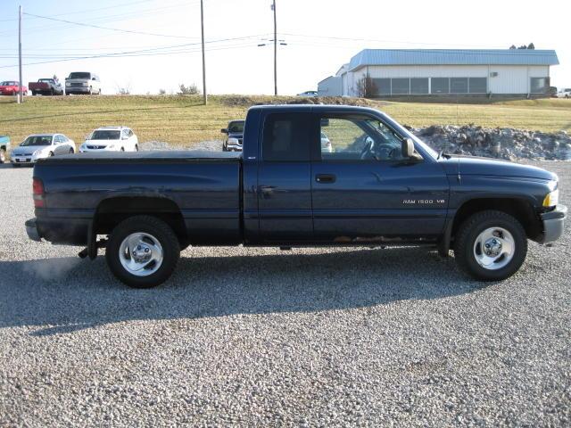 2001 Dodge Ram Pickup Crew Cab 4-wheel Drive LTZ